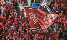 米兰体育官网-天河体育场上演广州德比，恒大与富力激烈对抗