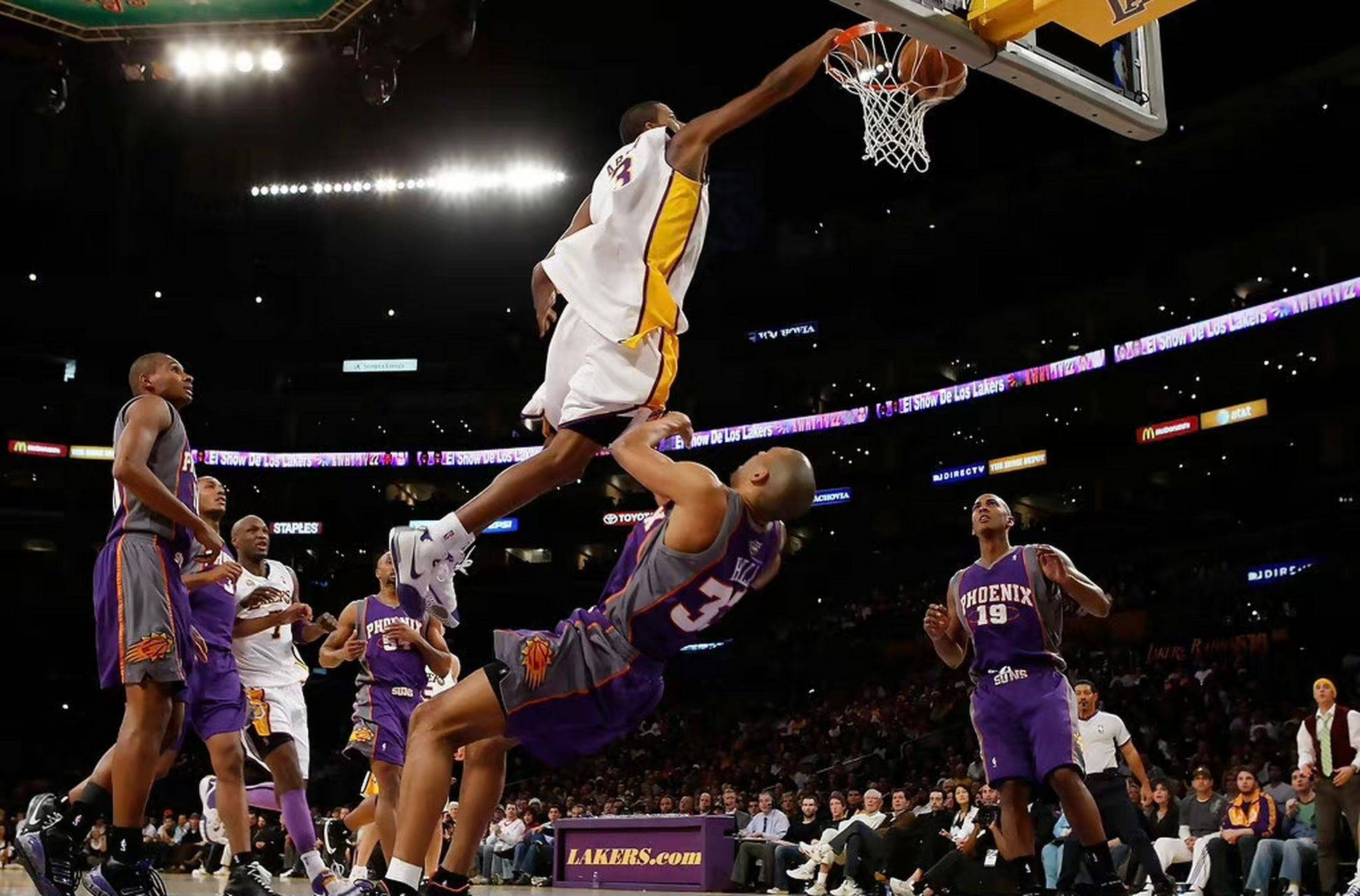 纪录诞生！NBA比赛中的壮举创造