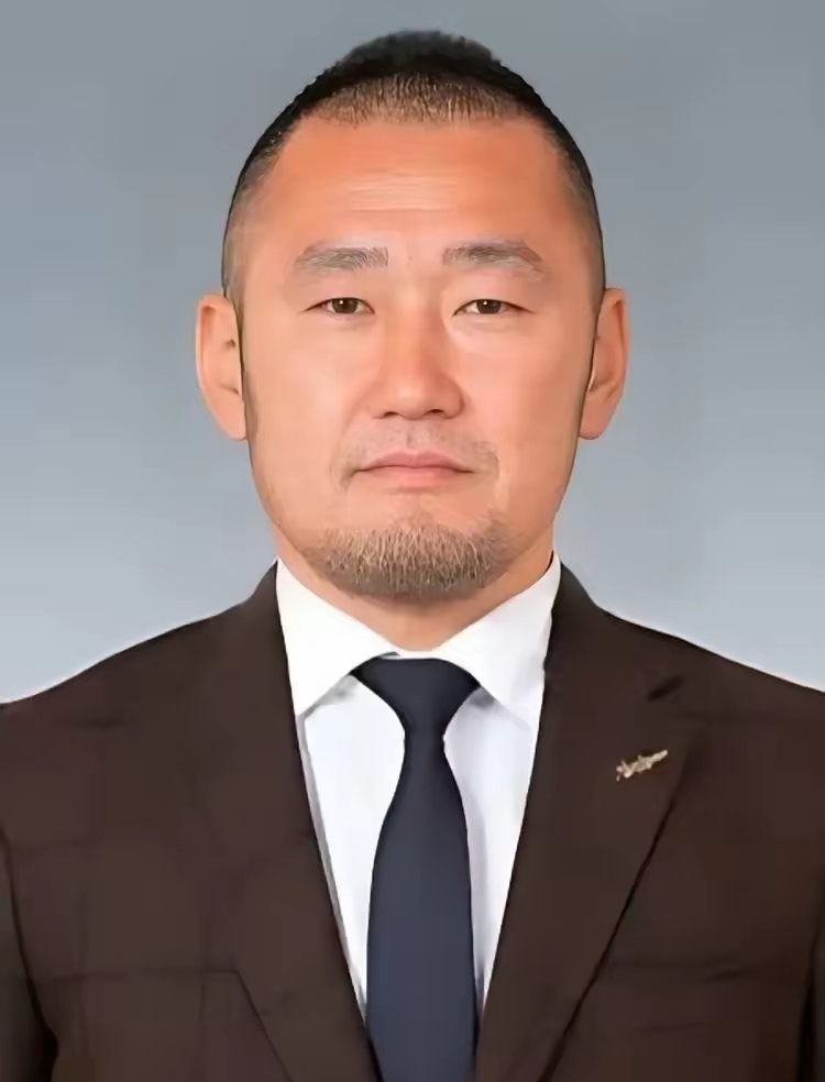 日本足球队教练离职，新帅将接掌球队