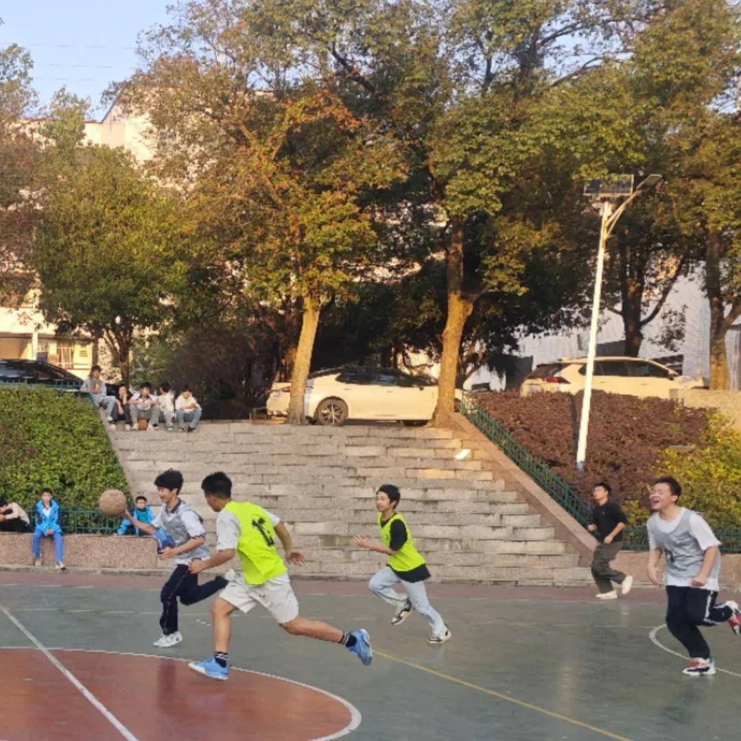 天津泰达惊险战平对手，双方争分夺秒的简单介绍